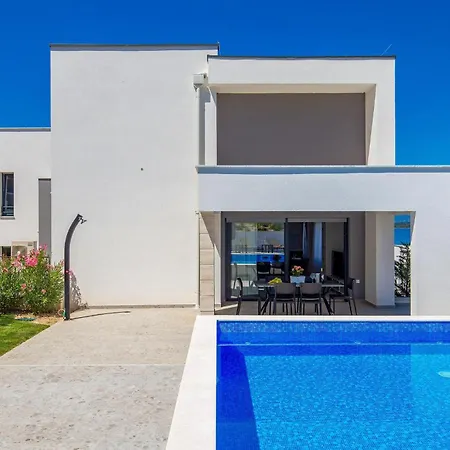 公寓 3 Bedroom Cozy In *