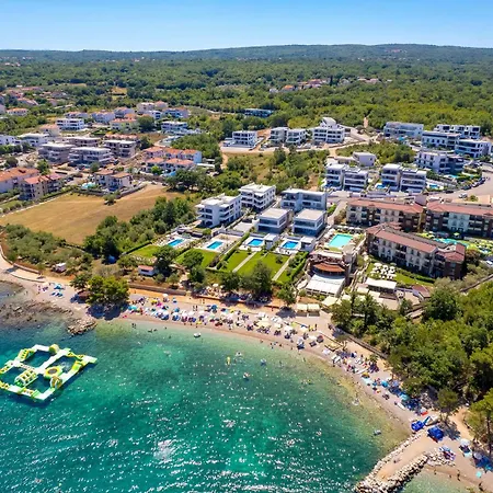 公寓 3 Bedroom Cozy In